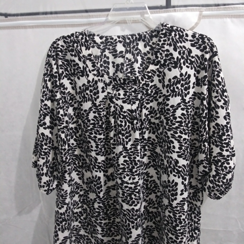 Blousses - Picture 2 of 3